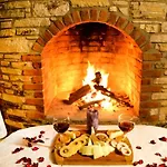 Pir Efes Konaklari Hotel
