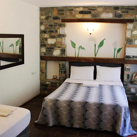 Pir Efes Konaklari Hotel