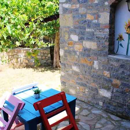 Pir Efes Konaklari