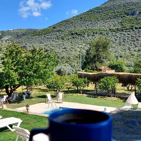 Pir Efes Konaklari إزمير