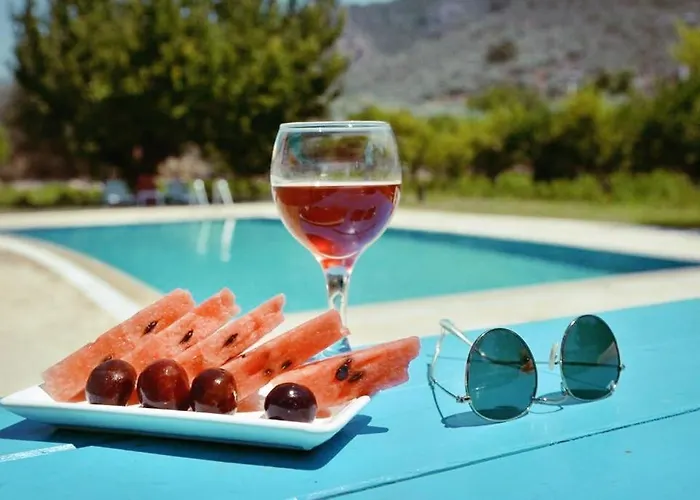 Pir Efes Konaklari Hotel *