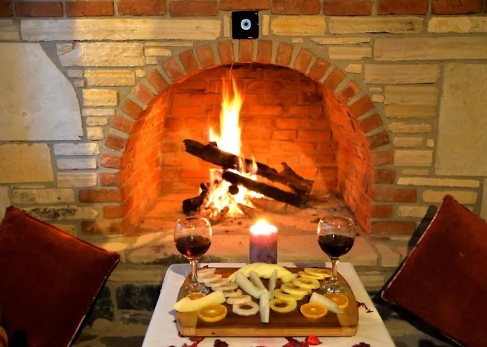 Pir Efes Konaklari *