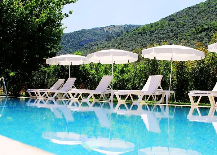 Pir Efes Konaklari إزمير